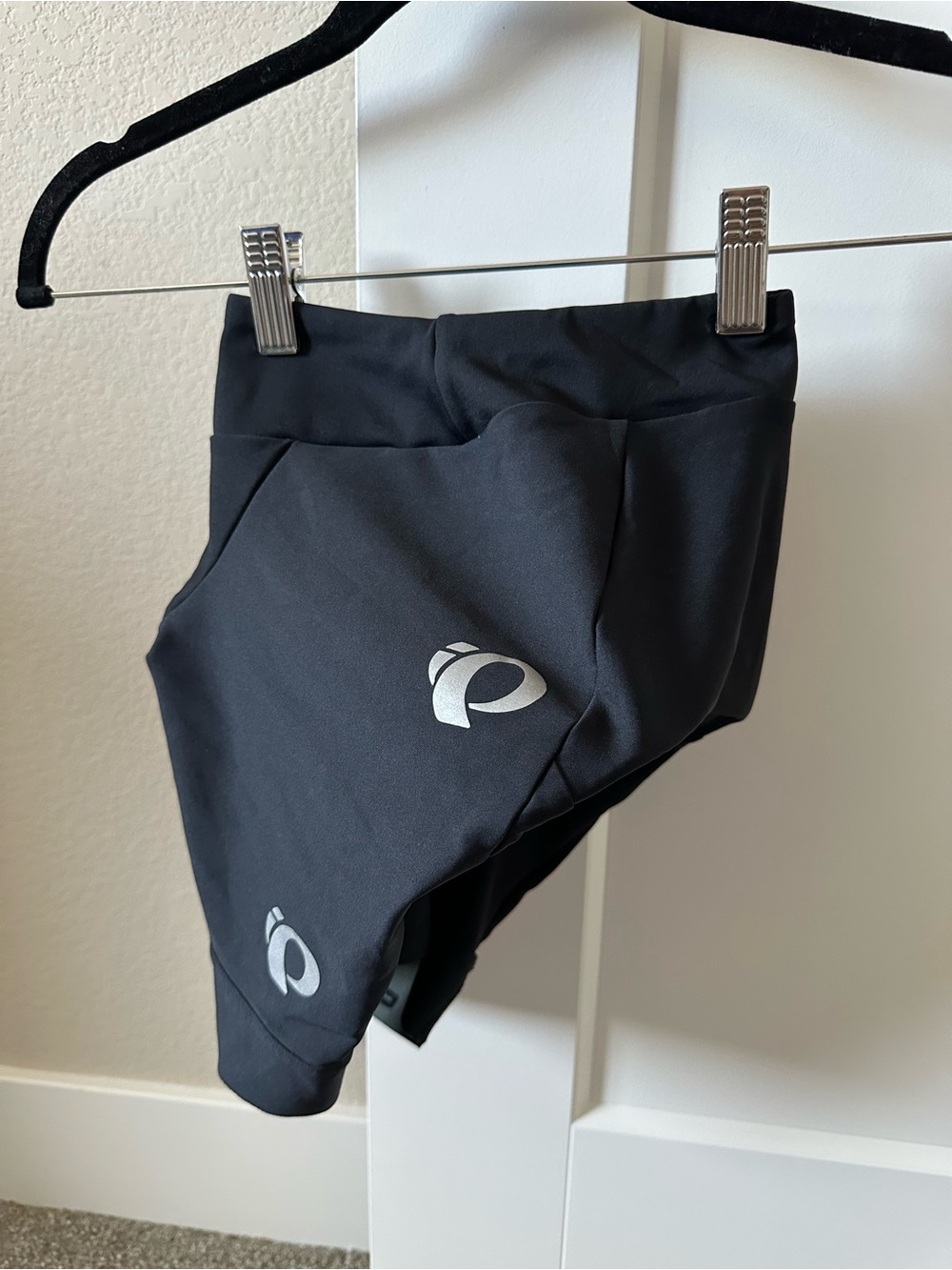 NWOT Pearl Izumi PRO Women’s Cycling Shorts – Black – XS – Padded Chamois